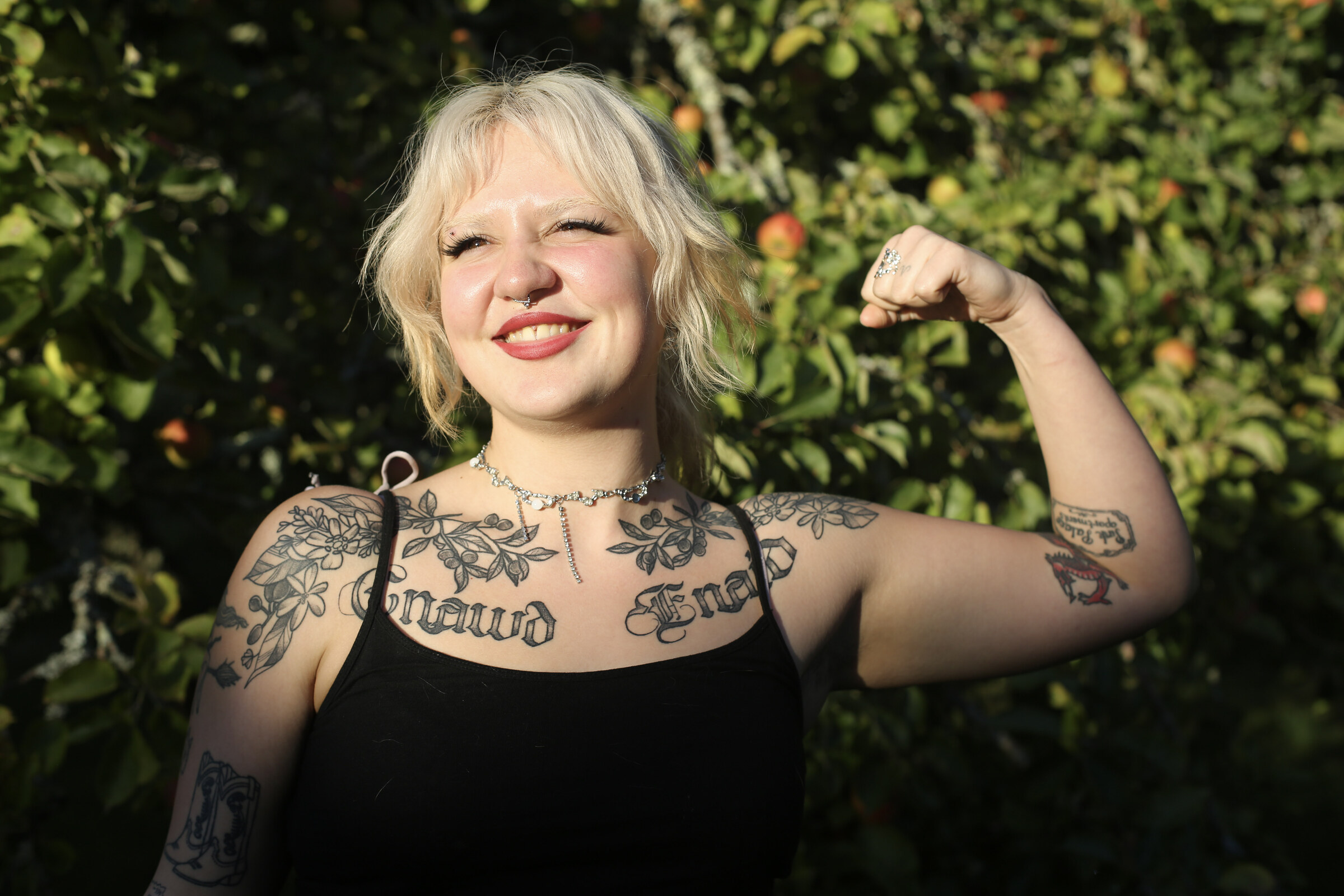 Flexing in the sunlit orchard